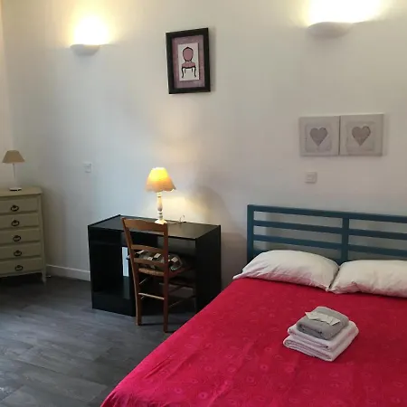 Hotel Comte *